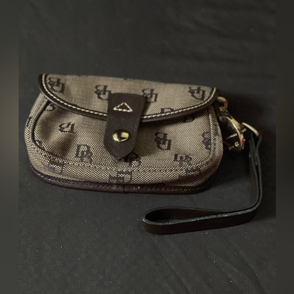Dooney & Bourke Wristlet